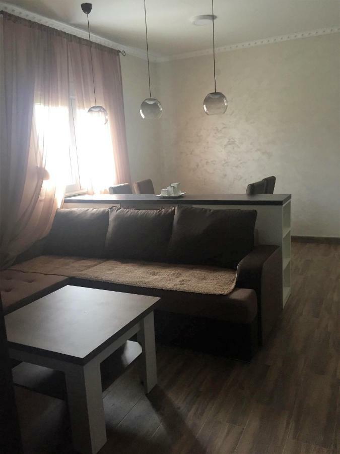Eko Apartmani Krackovic Golubovci Экстерьер фото
